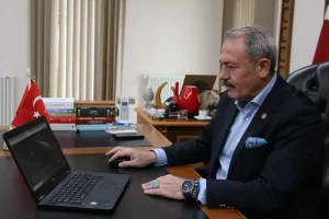 Tin, ‘Yılın Kareleri’ Oylamasına Katıldı