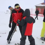 Tokat’ta jandarma, şehit ve gazi çocukları ile yakınlarına kayak eğitimi verdi