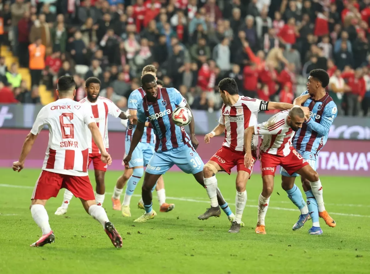 Trabzonspor, Antalyaspor ile Berabere Kaldı