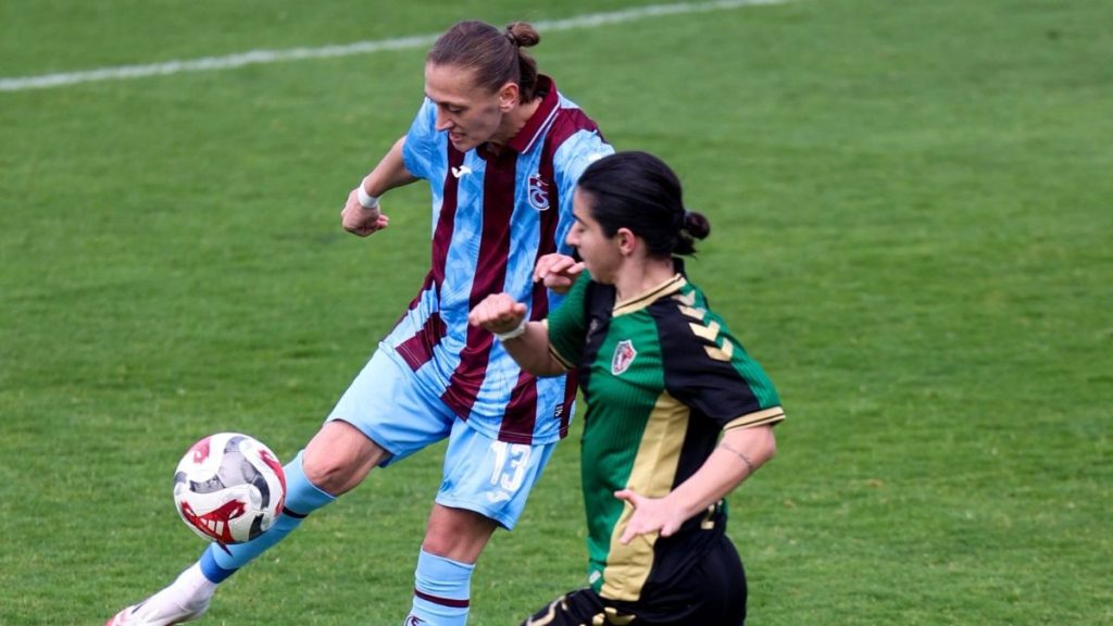 Trabzonspor – Ünye Kadın SK maçında gol sesi çıkmadı