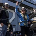 Trump’ın Temsilcisi Witkoff ile damadı Kushner, Lincoln önünde poz verdi