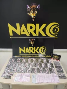 Turgutlu’da Uyuşturucu Operasyonu: 1730 Hap Ele Geçirildi