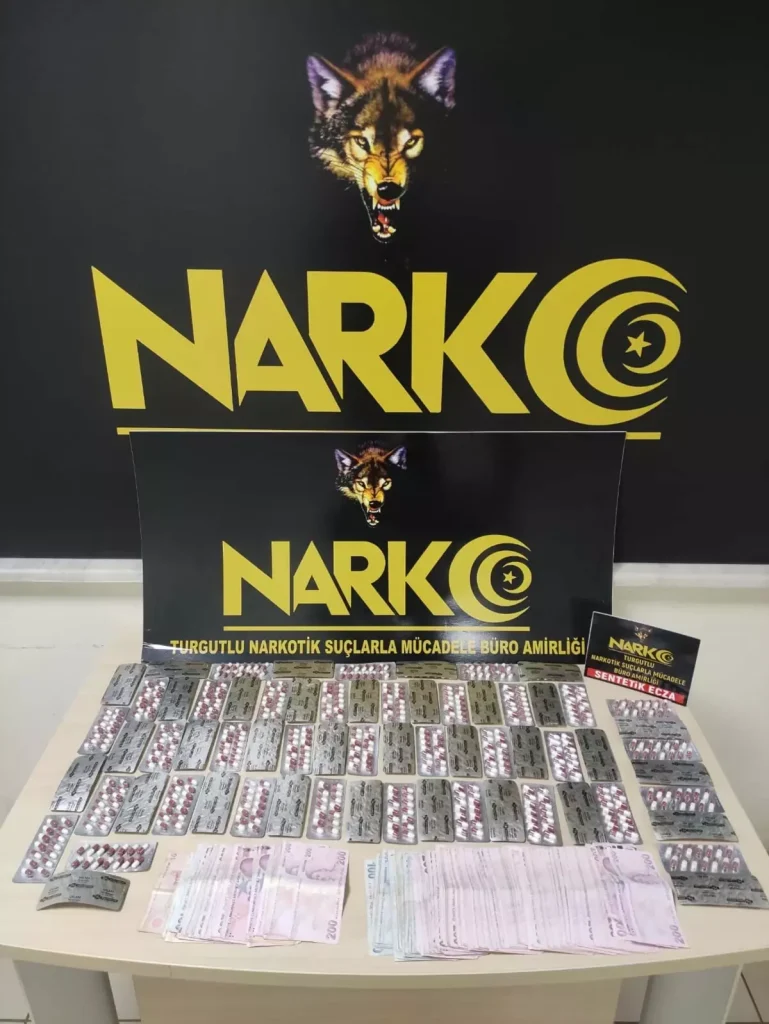 Turgutlu’da Uyuşturucu Operasyonu: 1730 Hap Ele Geçirildi