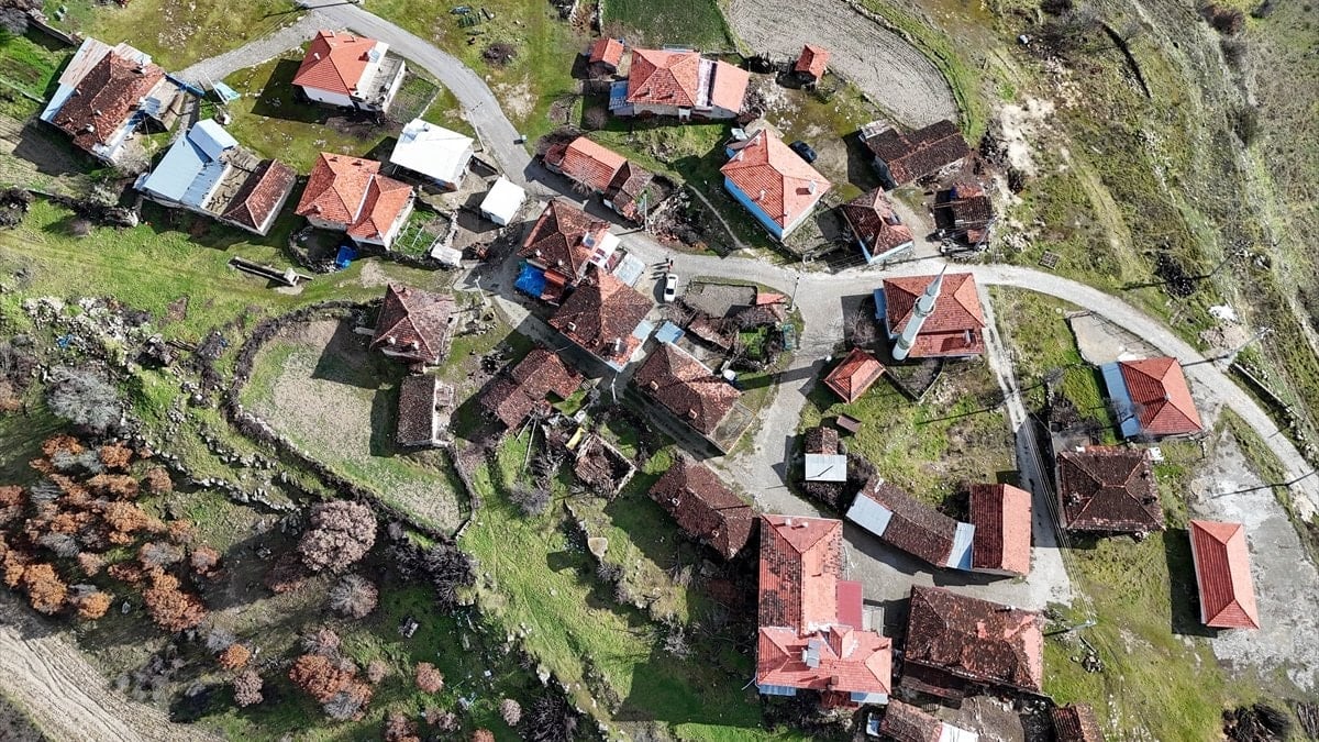 Türkiye’de köy sayısı 18 bin 215 olarak kayıtlara geçti