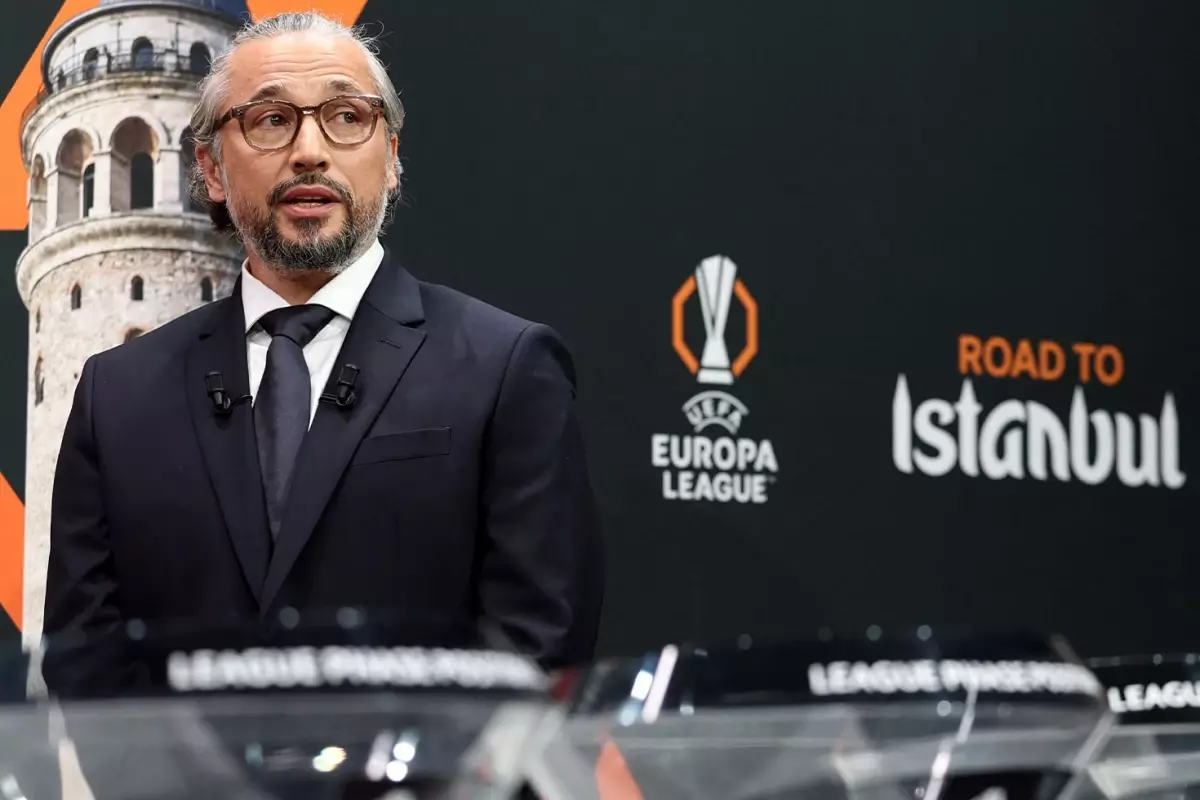 UEFA Avrupa Ligi’nde İlhan Mansız sürprizi! Gören herkes aynı yorumu yaptı