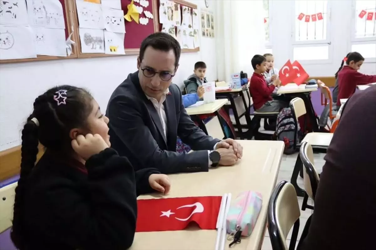 Ula’da Bayrak Sevgisi ile Dersbaşı