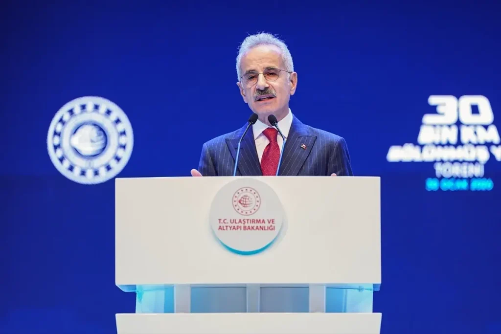 Ulaştırma ve Altyapı Bakanı Uraloğlu, “Otuz Bininci Kilometre Bölünmüş Yol Hizmete Alma Töreni”nde konuştu Açıklaması