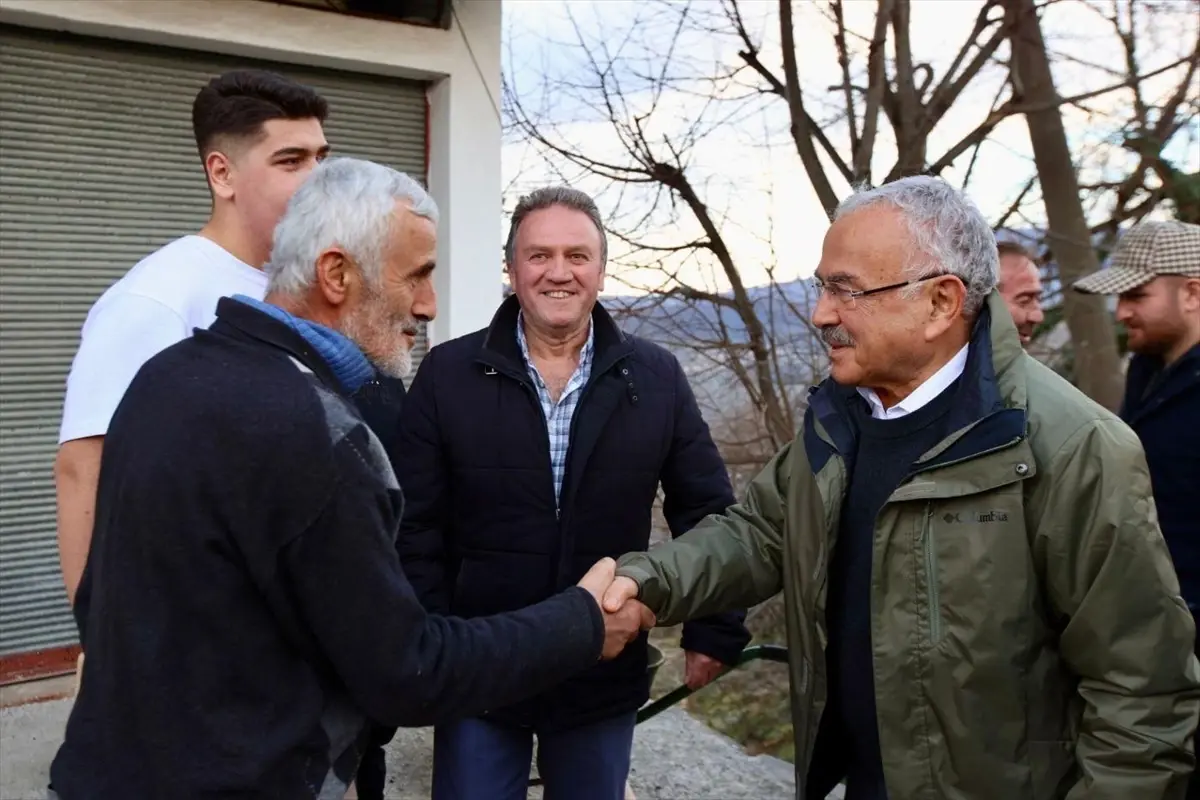 Ünye’de Sıcak Asfaltlama Çalışmaları Devam Ediyor