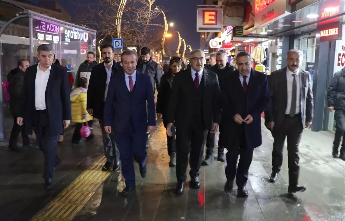 Yayman Van’da Ziyaretlerde Bulundu