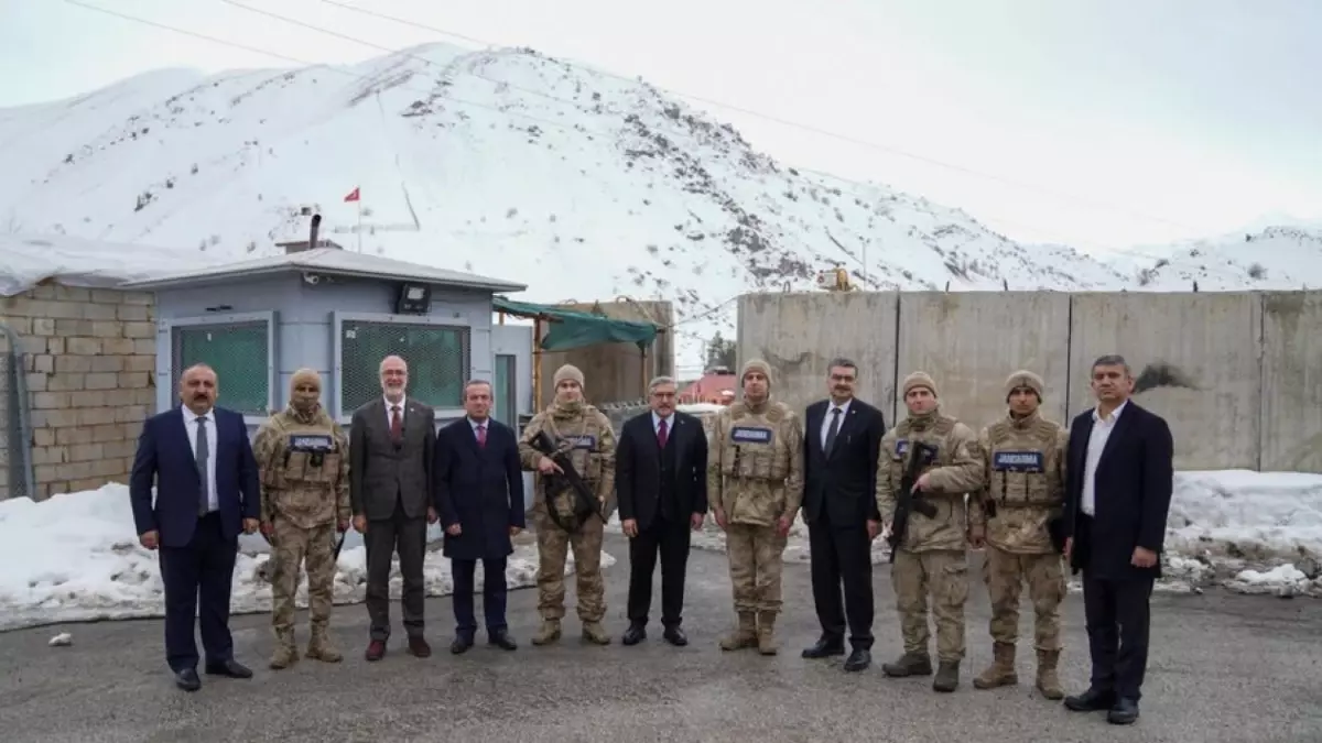 Yayman’dan Askerlere Moral Ziyareti