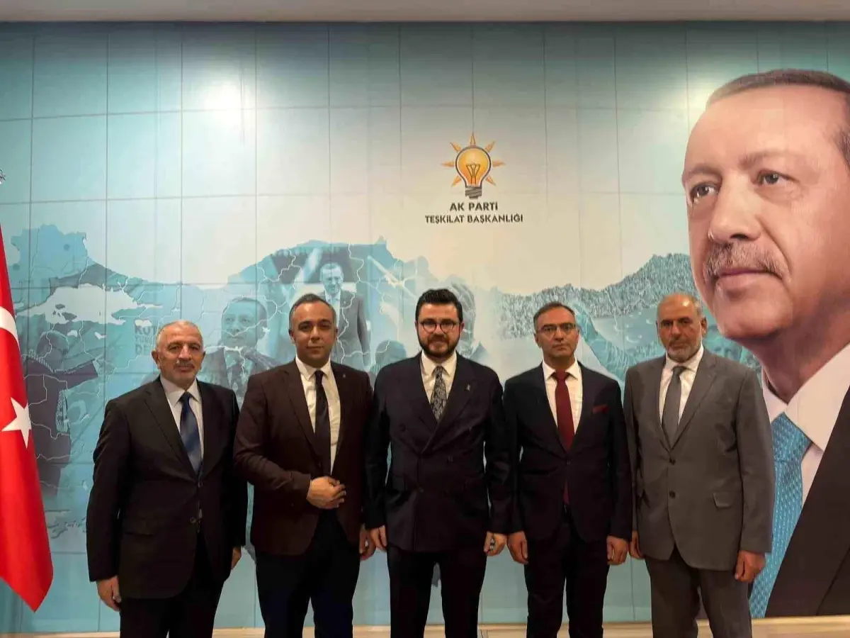 Yeni İlçe Başkanlarına Başarı Dilekleri