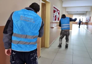 Yükümlülerden Okul Boyama Projesi