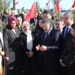 Yumaklı, Deprem Şehitlerini Ziyaret Etti