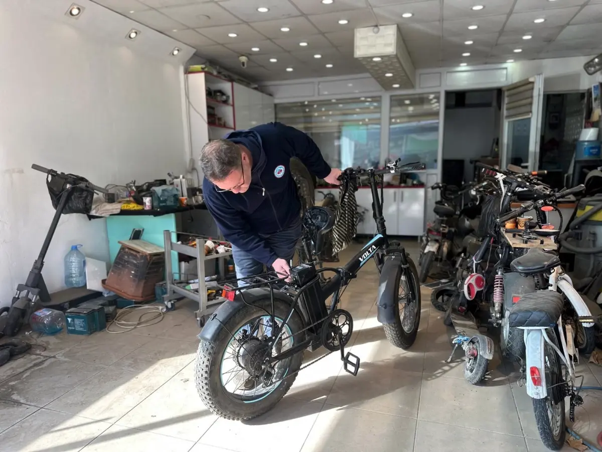 Yusuf Dobranyalı’nın Yeni İşi: Elektrikli Araç Tamiri