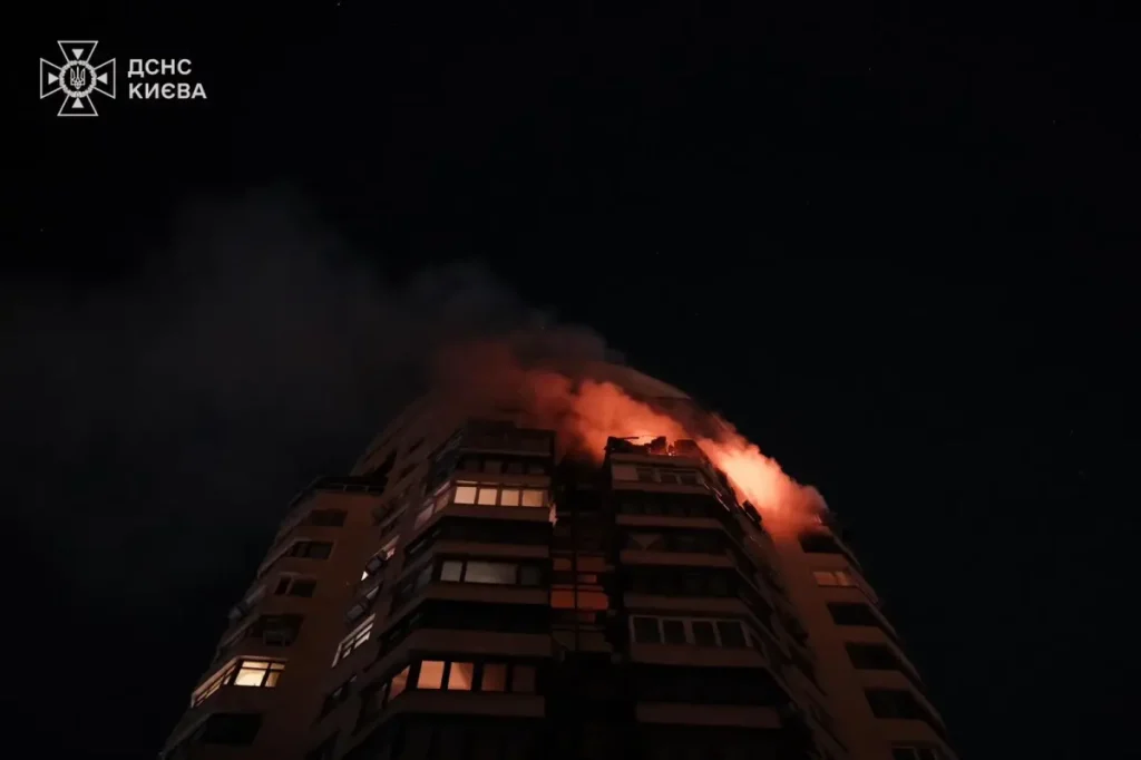 Zelenskiy: Rusya 450 Dron ve 70 Füze ile Saldırdı