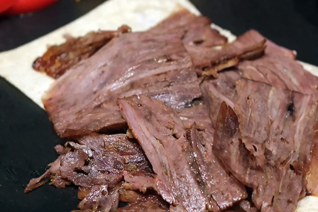 Zincir marketlerde ”Kampanyalı” satılan dönerden at ve eşek eti çıktı