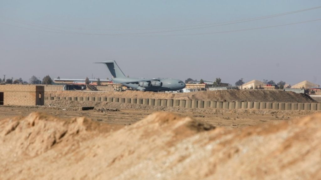 ABD, Suriye’deki son askeri üssünü de terk etmeye başladı
