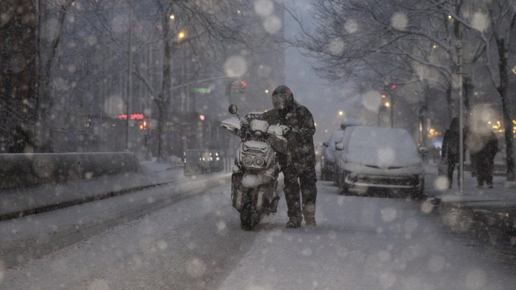 ABD’nin kuzeydoğusu kar fırtınasına hazırlanıyor