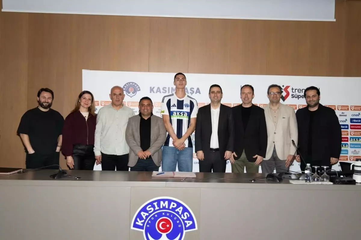 Ahmet Taha Dağbaşı Kasımpaşa’ya Transfer Oldu