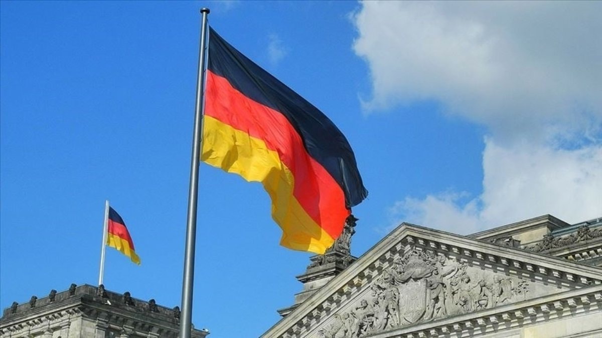 Almanya’da CDU, vatandaşlık için en az 8 yıl ikamet şartını geri getirmeyi planlıyor