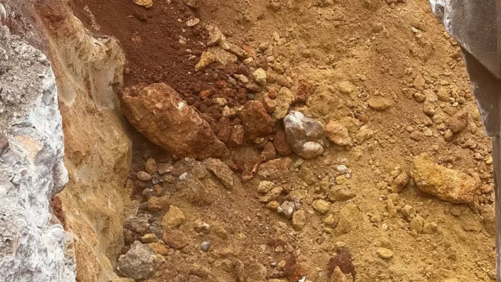 Antalya’da Altyapı Çalışmasında İnsan Kemiği Bulundu