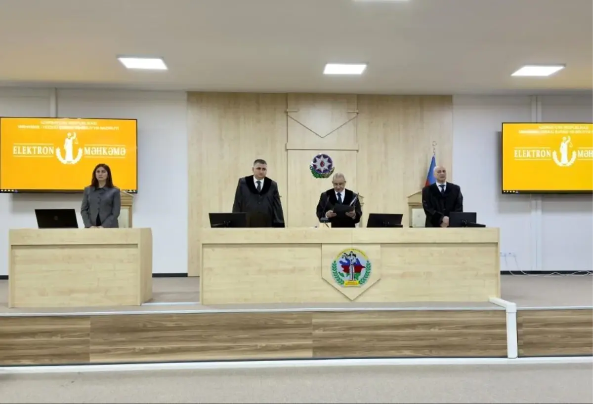 Bakü’de Karabağ Yöneticilerine Cezalar