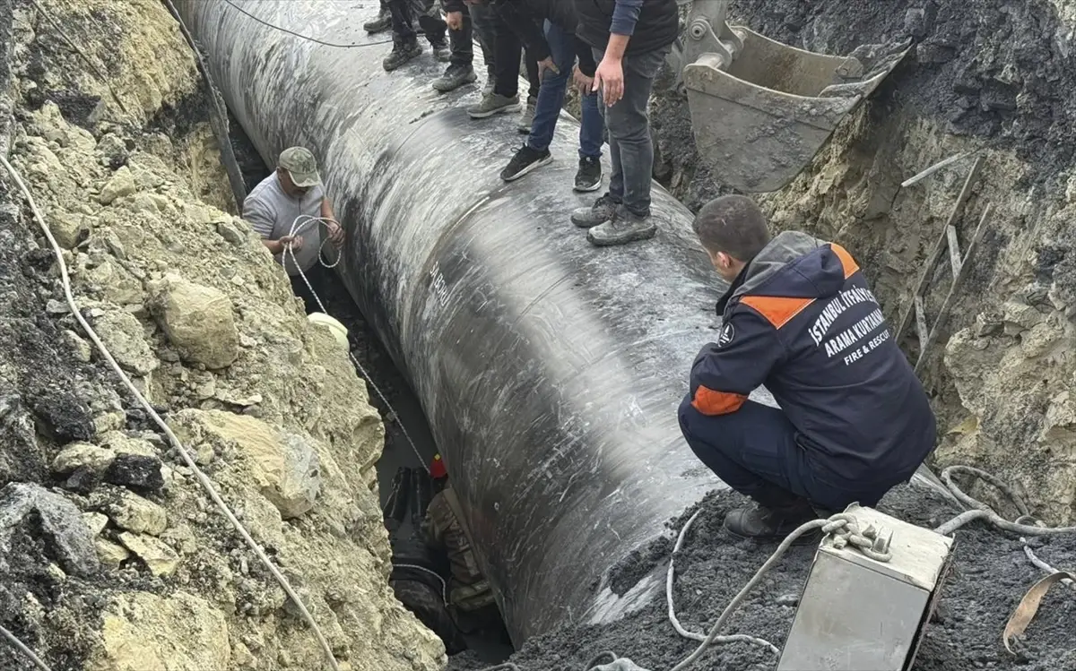 Başakşehir’de İşçi Başına Taş Düşüp Çukuru Düştü