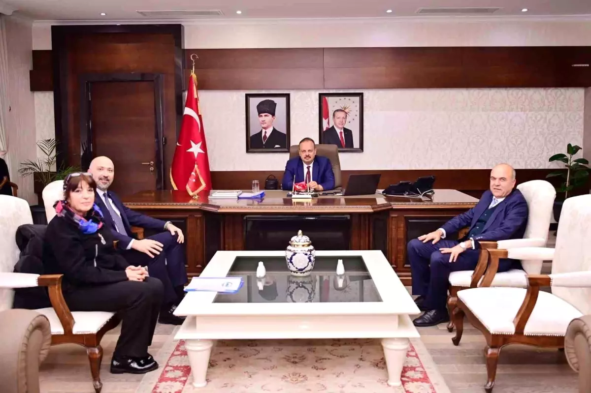 Başkan Arıkan tarihi yapılar için Vali Canbolat ile görüştü