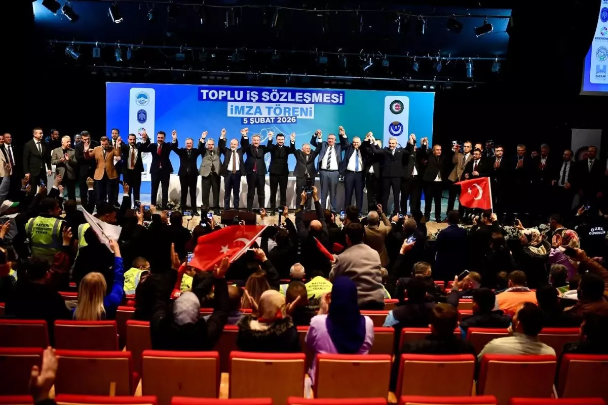 Başkan Büyükkılıç, Toplu İş Sözleşme Töreni’nde personelin sevincine ortak oldu