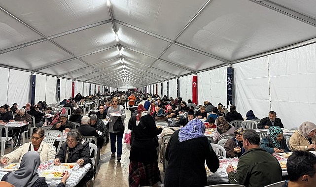 Başkan Çerçioğlu Binlerce Vatandaşı Her Gün İftar Sofralarında Buluşturmayı Sürdürüyor