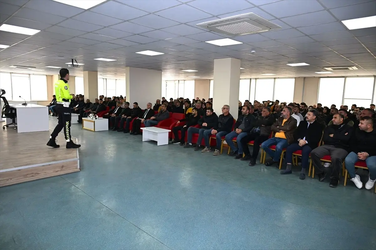 Batman’da Okul Servisi Sürücüleri Eğitildi