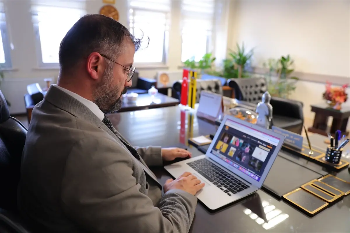 Bayburt Sağlık Müdürü ‘Yılın Kareleri’ Oylamasına Katıldı