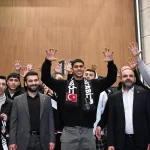 Beşiktaş, Devis Vasquez’i Karşıladı