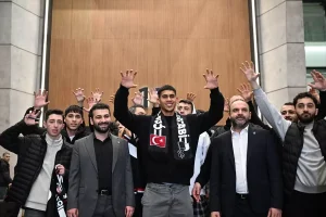 Beşiktaş, Devis Vasquez’i Karşıladı