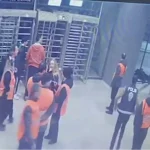 Beşiktaş Maçında Taraftar Düşerek Hayatını Kaybetti