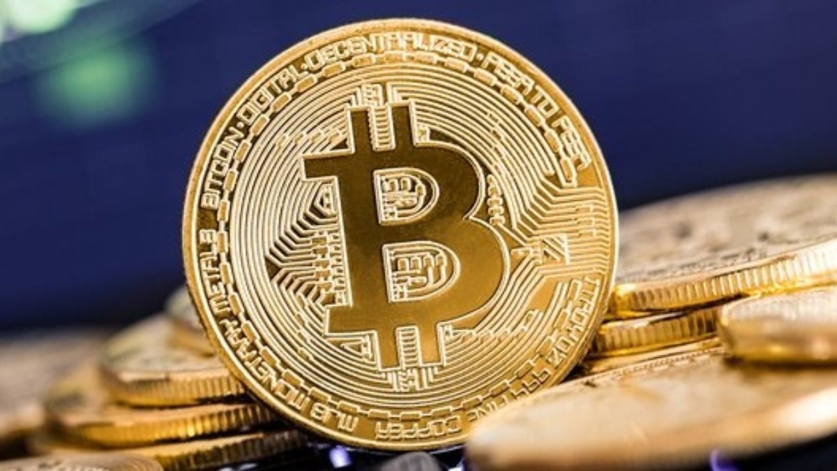 Bitcoin sert düştü! Uzmanlar gerilemenin sürmesinden endişeli
