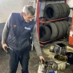 Bolu’da Oto Servisinin Kedisi ‘Şıkkıdı’ İşe Yaramaz Bir Yardımcı