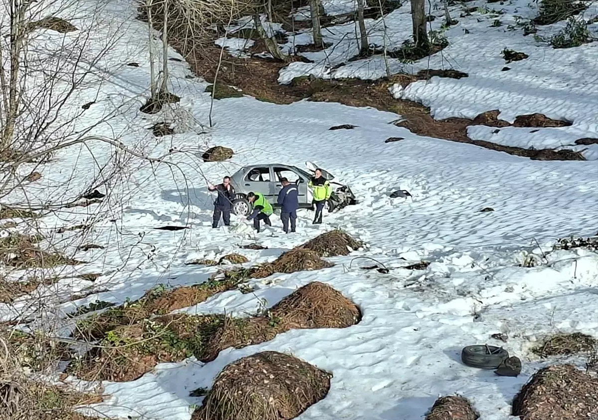 Bozkurt’ta Trafik Kazası: 2 Yaralı