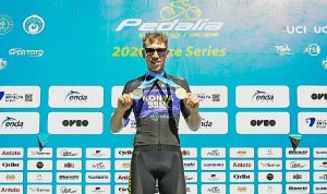 Büyükşehir Belediyespor Bisiklet Takımı Sporcusu Mustafa Tarakçı’dan Çifte Şampiyonluk