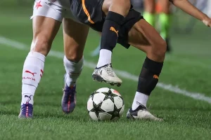 Cezalı futbolcu oynatmanın bedelini çok ağır ödettiler