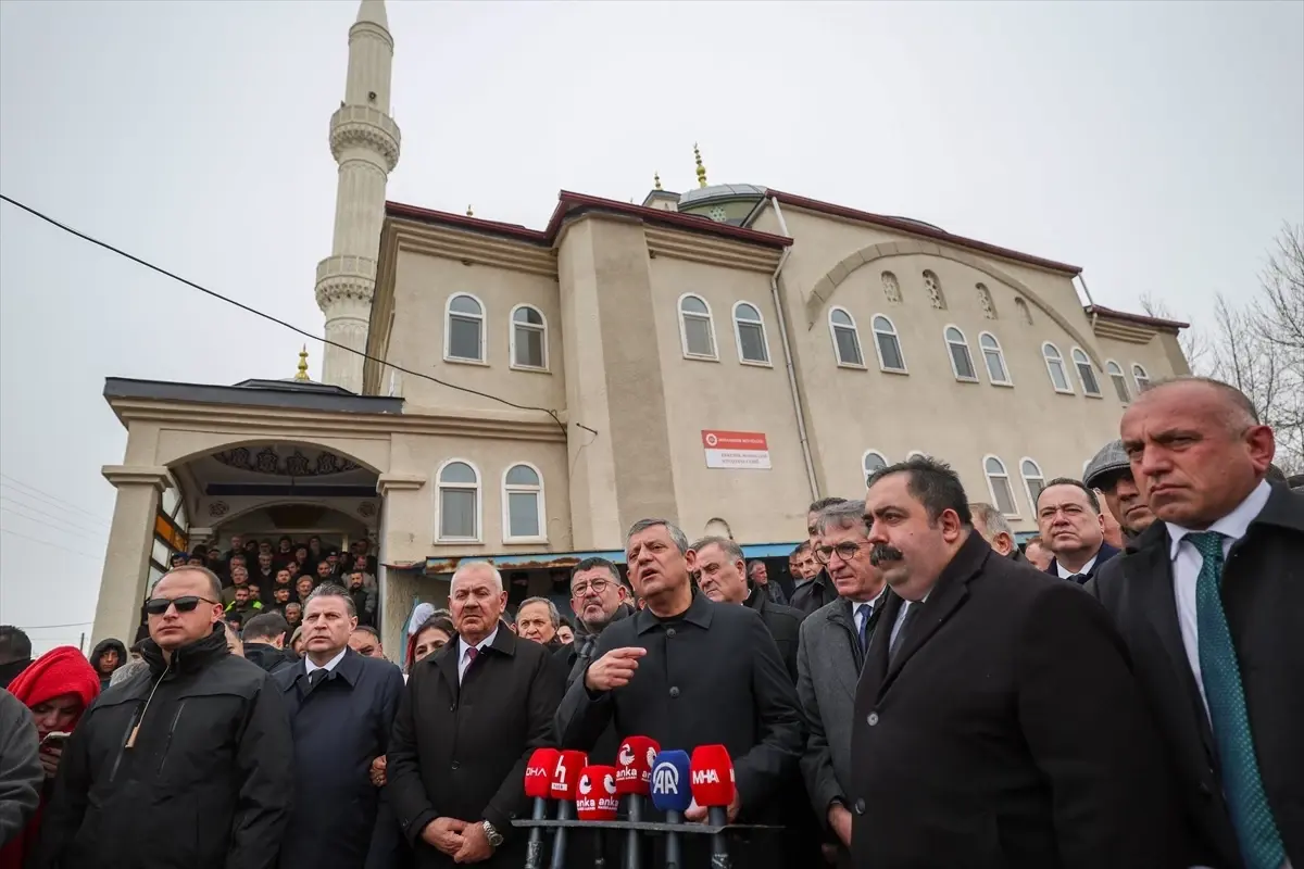 CHP Lideri Özgür Özel’den Deprem Uyarısı