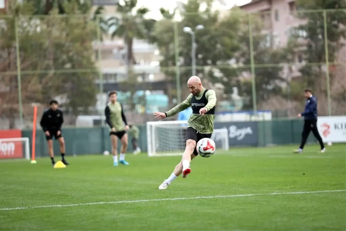 Corendon Alanyaspor Beşiktaş Maçına Hazırlanıyor