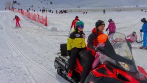 Denizli’de JAK’tan şehit ve gazi çocuklarına kayak eğitimi