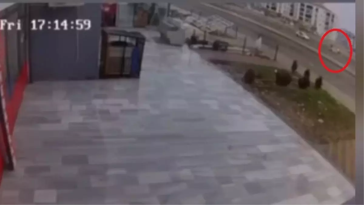 Diyarbakır’da Takla Atan Araç Alev Aldı