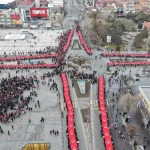 Erzincan’da Bayrak Yürüyüşü Coşkusu