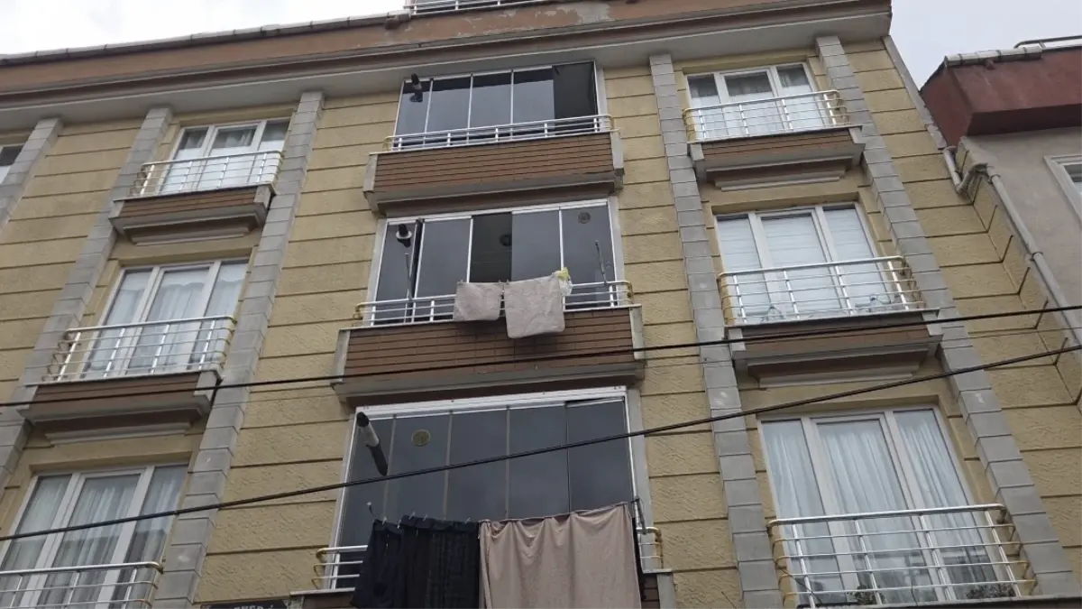 Esenyurt’ta Bıçaklı Kavga: 1 Ölü