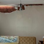 Eskişehir’de belediye çalışması kaosa yol açtı: Yaşlı çiftin evinin duvarı yıkıldı