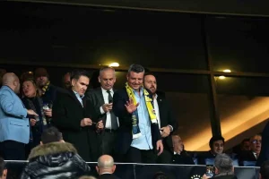 Fenerbahçe – Erzurumspor: İlk 15 Dakika Golsüz Geçti