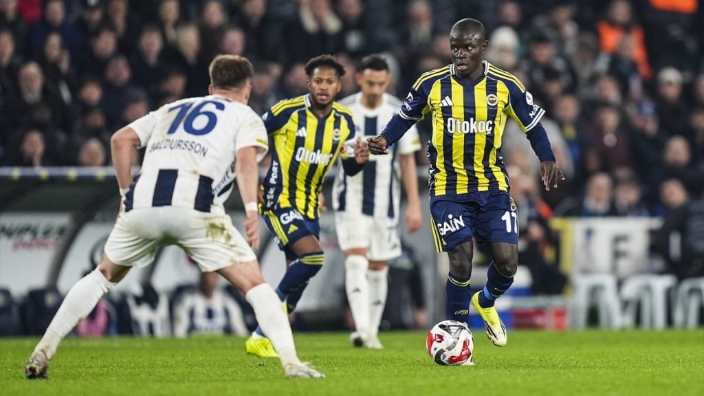 Fenerbahçe-Kasımpaşa maçının tartışmalı pozisyonlarını eski hakemler yorumladı