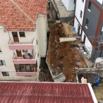 Gölbaşı’nda istinat duvarı çöktü